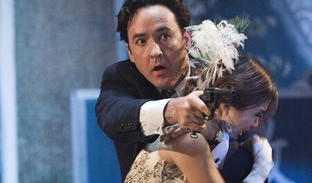 US-Geheimagent Paul Soames (John Cusack) rettet Anna (Gong Li) d...