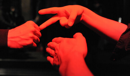 Wenn die Handlung verschwindet: Schere, Stein, Papier – Theater,... Wenn die Handlung verschwindet: Schere, Stein, Papier – Theater,...