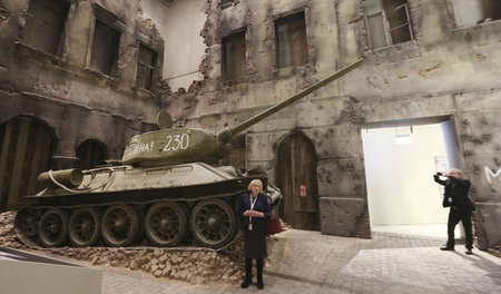 In den Trümmern der neuen polnischen Geschichtspolitik: Ein Panz...