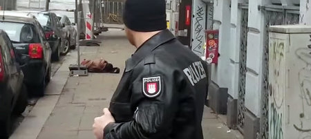 Flatterband wichtiger als Erste Hilfe: Der von einem Polizisten ...