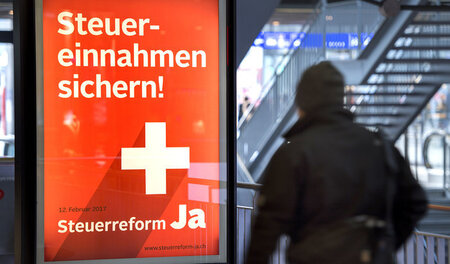 Steuern senken, um Steuern zu sichern? Wirtschaft und Politik ma...