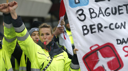 Löhne rauf, dann steigen auch die Flieger wieder: Arbeitskampf a...