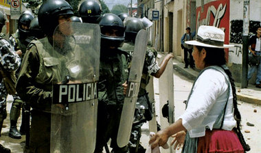 »Wasserkrieg« in der bolivianischen Großstadt Cochabamba: Die 60...