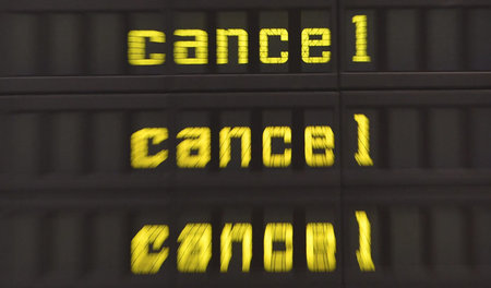 Am Donnerstag fielen an den Hauptstadtairports 210 Flüge aus