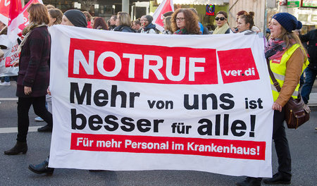 Bereits seit einiger Zeit ringen die Klinikbeschäftigten um mehr...