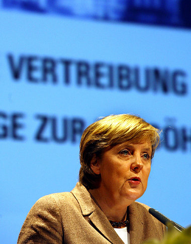 Die Klientel will gepflegt werden. Angela Merkel auf Gedenkveran...