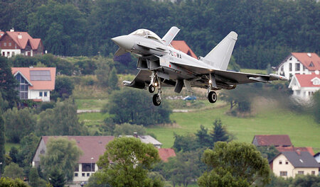 Teuer für den Steuerzahler, prima Geschäft für Rüstungsschmiede ...