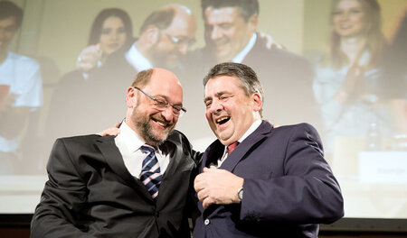Wann wir schreiten Seit an Seit: Der scheidende SPD-Chef Sigmar ... Wann wir schreiten Seit an Seit: Der scheidende SPD-Chef Sigmar ...