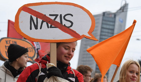 Demonstration von »Leipzig nimmt Platz« am 18. März 2017 gegen e...