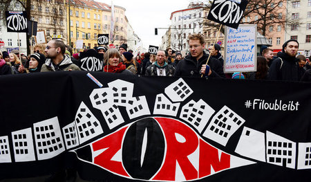Demo gegen die Neuerfindung des Reichenberger Kiezes (Ende Febru...