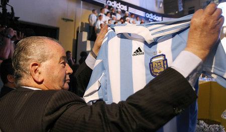 »Erfinder« des Promedio: »Don« Julio Grondona, Weltfußballpate, ...