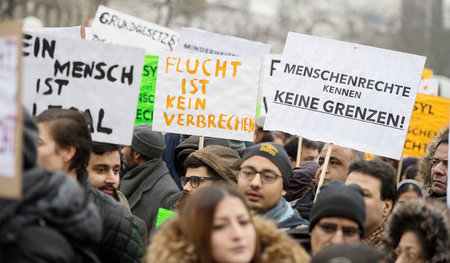 Protest gegen Abschiebung nach Afghanistan am 7. Januar in Hambu...