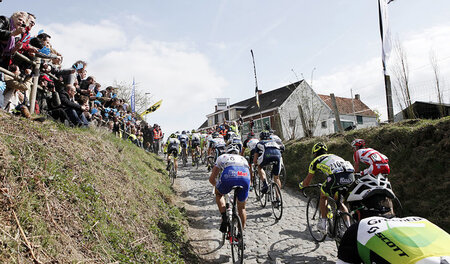 Der berüchtigtste Anstieg (2012 am Koppenberg)