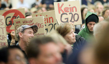 Sehen den Schritt des Senats als Erfolg ihres Protests: die Gipf...
