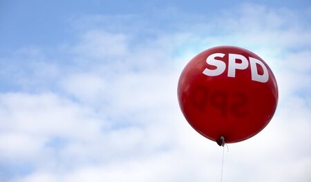 Bei Linde sieht sich die SPD noch auf der Seite der Beschäftigte... Bei Linde sieht sich die SPD noch auf der Seite der Beschäftigte...