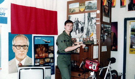 NSA-Mitarbeiter Jeffrey Carney in seiner West-Berliner Unterkunf... NSA-Mitarbeiter Jeffrey Carney in seiner West-Berliner Unterkunf...