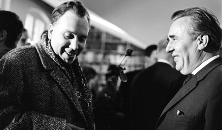 Johannes Bobrowski, der 1962 den Preis der Gruppe 47 erhielt, wa...