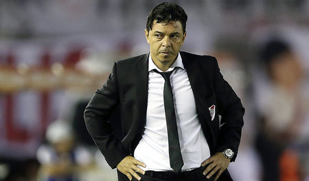 Sieht so eine Puppe aus? River Plates Trainer Marcelo »Muñeco« G...