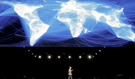 Meister des Netzes und bald auch beauftragter Zensor? Facebook-C...