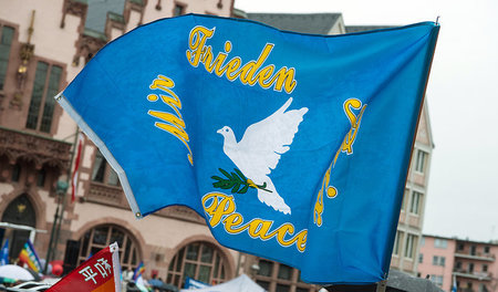 »Netzwerk Friedenskooperative« warnt vor weiterer Eskalation der...