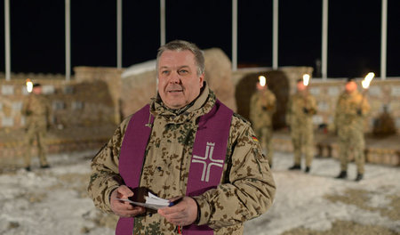 »Gott mit uns«: Wenn es in den Krieg geht, ist auch der Feldgeis...