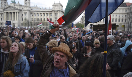 Demonstration am 9. April in Budapest gegen das neue Hochschulge...