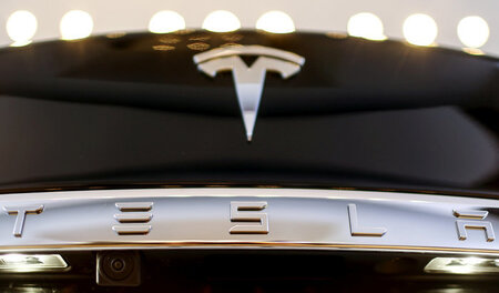 Für Geldsäcke und Besserverdiener: Tesla Modell S, super Beschle...