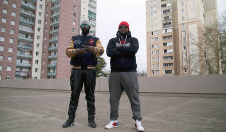 Die Rapper Bizon (r.) und Mental (l.) kommen aus der berüchtigte...