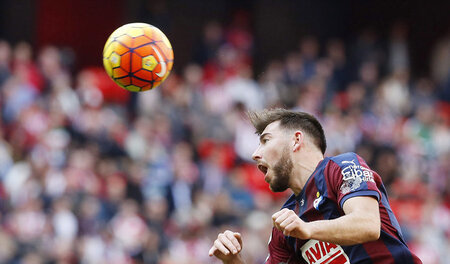 »Gutes Zeichen«: Eibars Sergi Enrich kommt an den Ball »Gutes Zeichen«: Eibars Sergi Enrich kommt an den Ball