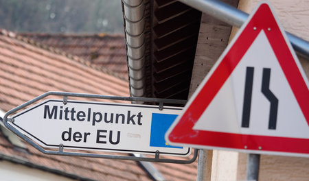 Nach dem Willen der Kanzlerin führt der Weg nach Berlin