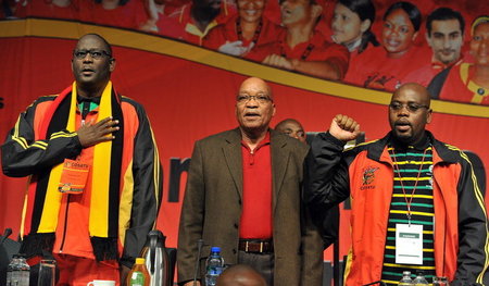 Als sie noch gute Freunde waren: Jacob Zuma (Mitte) 2012 mit dem...