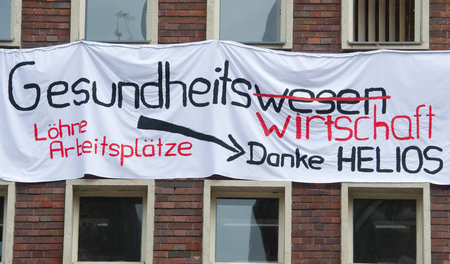 Seit Jahren kämpfen Gewerkschafter und Beschäftigte gegen die Ko... Seit Jahren kämpfen Gewerkschafter und Beschäftigte gegen die Ko...