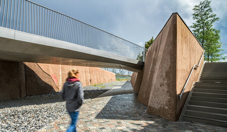 Das »Denkmal Hannoverscher Bahnhof« in Hamburg erinnert an die J...