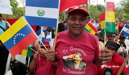 Solidarität mit Venezuela am Rande des Celac-Treffens am 2. Mai ... Solidarität mit Venezuela am Rande des Celac-Treffens am 2. Mai ...