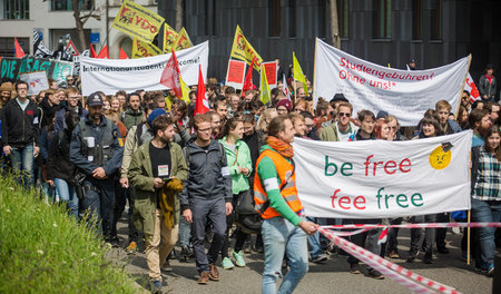 Teilnehmer einer Protestaktion gegen Studiengebühren am 29. Apri...