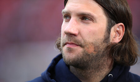 »Überragender Typ« Trainer Torsten Frings kommt in Darmstadt tro...