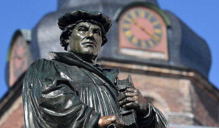 »Verjagen, verfluchen und köpfen« – Martin Luther war kein Freun...