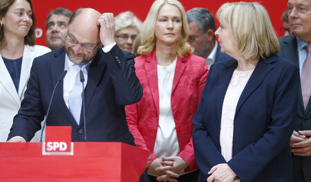 Völlig unvorbereitet auf diese Möglichkeit zeigten sich der SPD-...