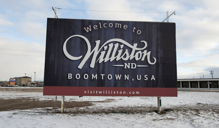 Bald wieder Boomtown: Tafel am Eingang der »Fracking-Hauptstadt«...