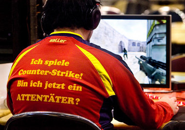 Unter Terrorverdacht gerät man schon durch Harmloseres als durch...