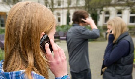 Ist das Handy an, freut sich die Polizei: Über die Mobiltelefone...
