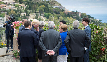 Schwätzchen oder Niederstarren? G-7-Staats- und Regierungschef a...