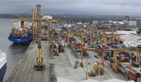 60 Prozent des Außenhandels Kolumbiens läuft über den Hafen von ...