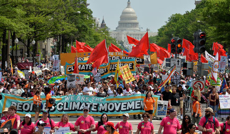 Mit dem »Climate March« protestierten am 29. April in Washington...