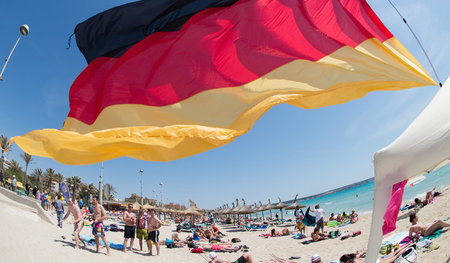 Wo es Deutsche gibt, da sind Faschisten nicht weit: Auf Mallorca...