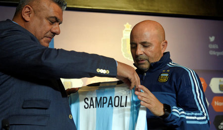 Neue Transparenz: Verbandsboss Claudio Tapia schenkt Nationalcoa...