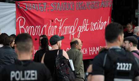 Den Bogen ins heute schlagen: Gedenkdemo für Benno Ohnesorg am 2... Den Bogen ins heute schlagen: Gedenkdemo für Benno Ohnesorg am 2...