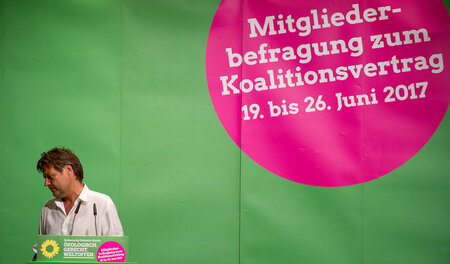 Der Kieler Grünen-Umweltminister Robert Habeck warnte die Delegi... Der Kieler Grünen-Umweltminister Robert Habeck warnte die Delegi...