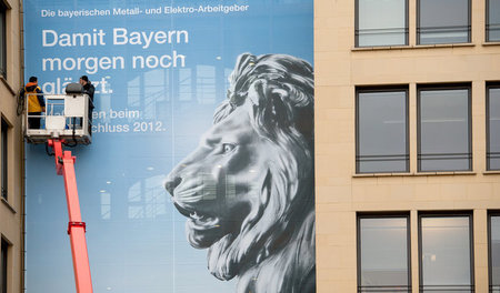 In Geberlaune: Der Verband der Bayerischen Metall- und Elektroin... In Geberlaune: Der Verband der Bayerischen Metall- und Elektroin...
