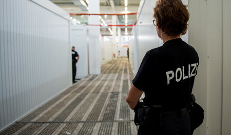Gefangenensammelstelle in Hamburg
